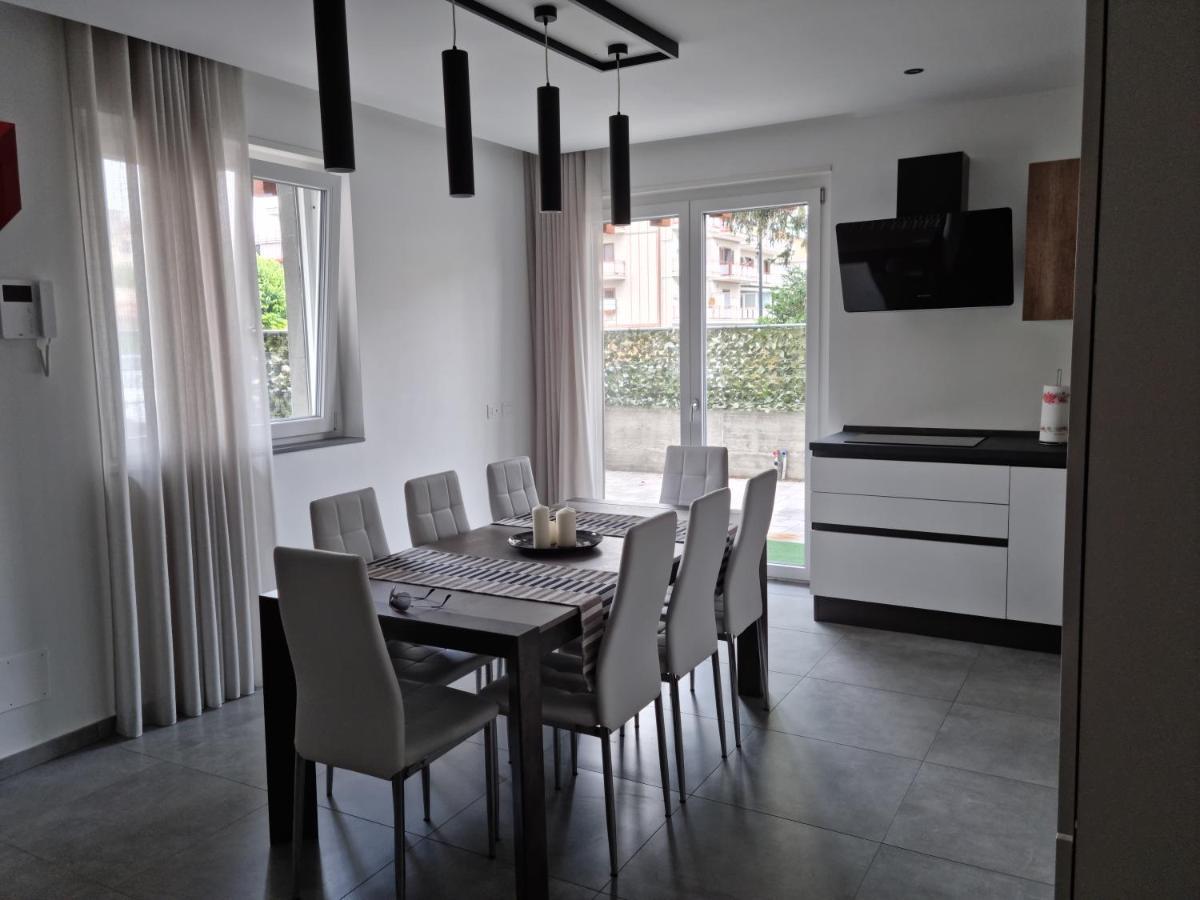 Kd Apartment, Accogliente, Moderno E Spazioso. 桑格罗堡 外观 照片