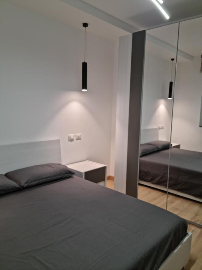 Kd Apartment, Accogliente, Moderno E Spazioso. 桑格罗堡 外观 照片