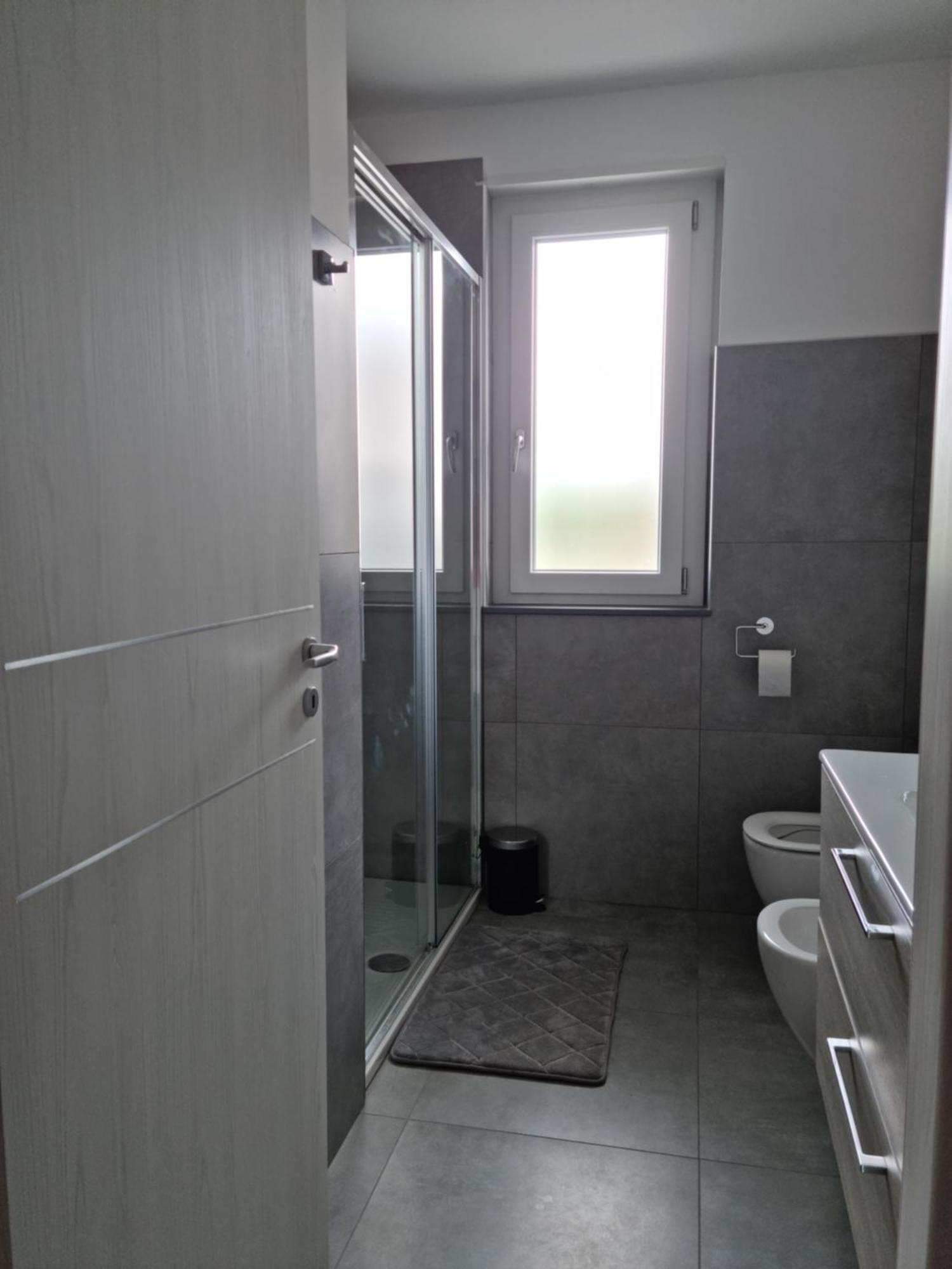 Kd Apartment, Accogliente, Moderno E Spazioso. 桑格罗堡 外观 照片